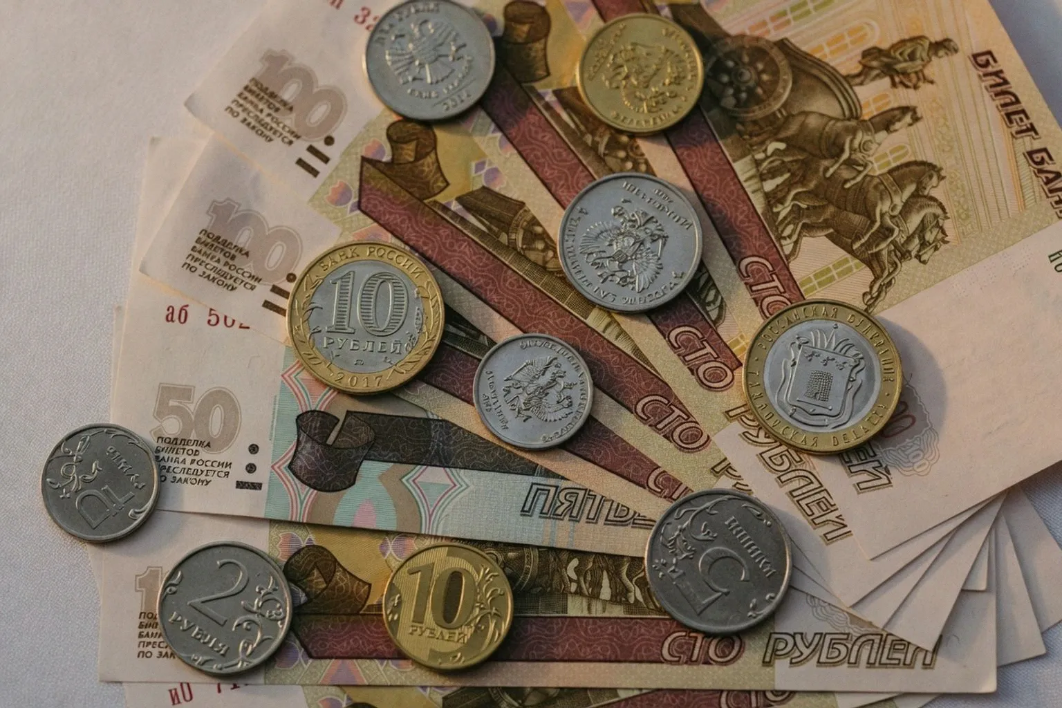 Прогноз по ключевой ставке ЦБ на июль: почему регулятор берет паузу